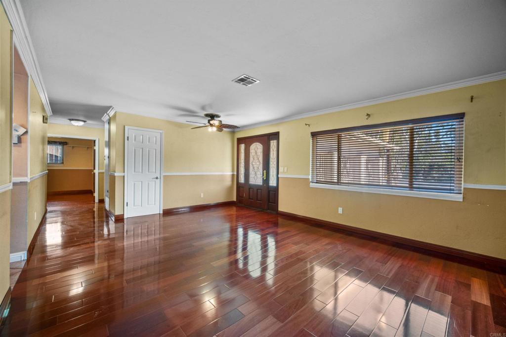 876 Halecrest Drive Property Photo 10