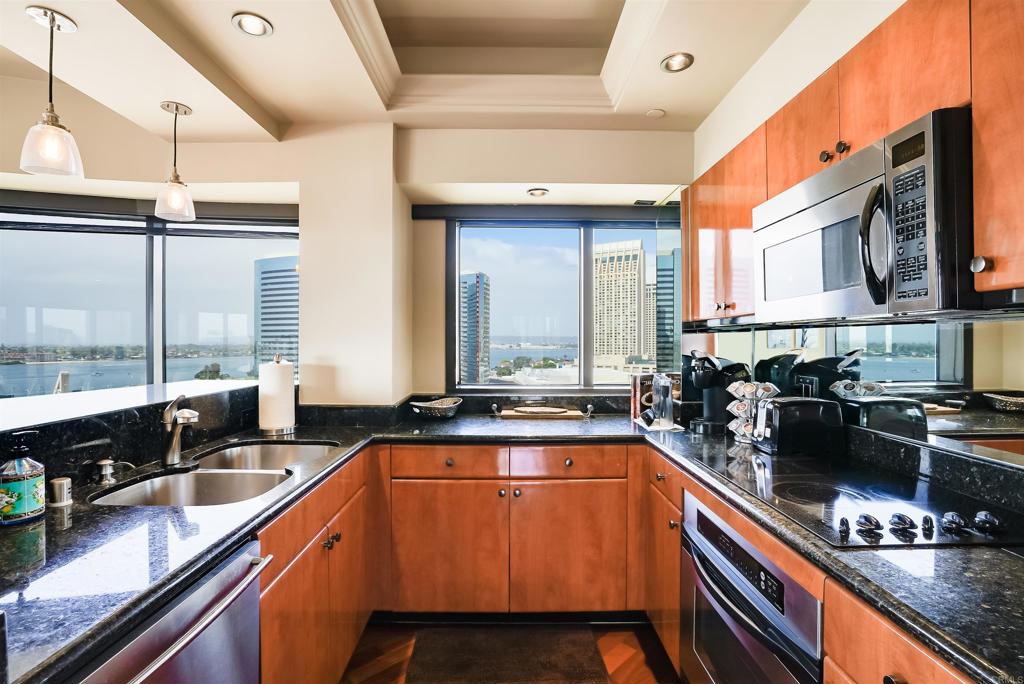 200 Harbor Drive 1502-1503 Property Photo 7