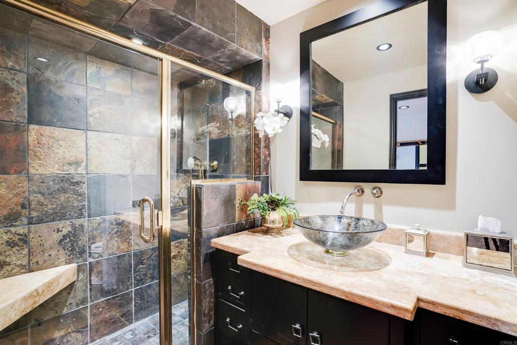 200 Harbor Drive 1502-1503 Property Photo 8