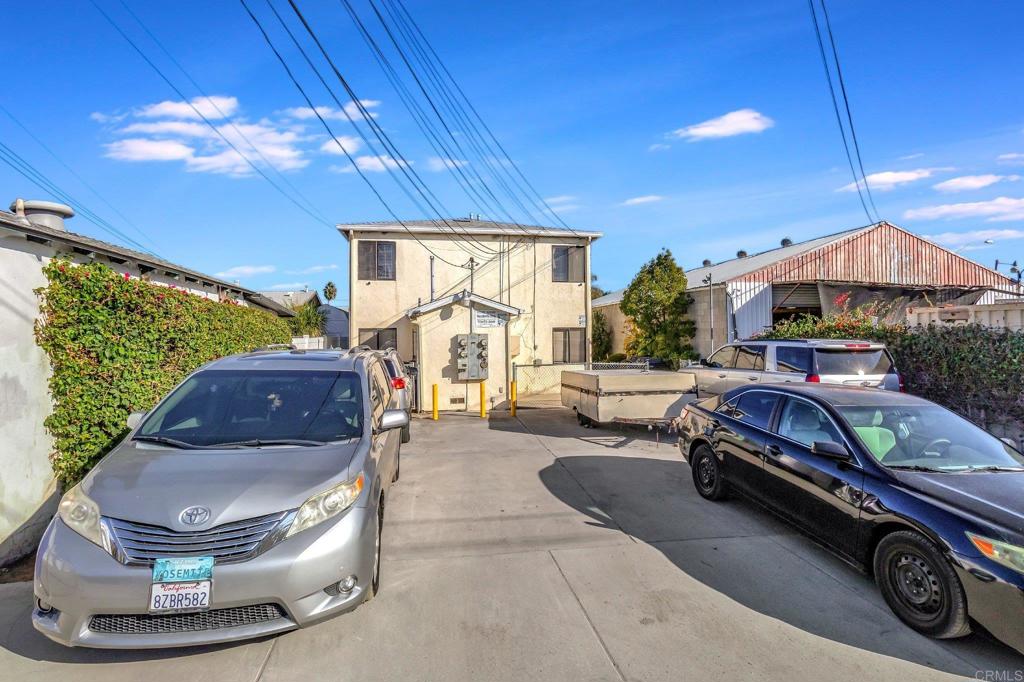 3118 3124 Fairmount Avenue Property Photo