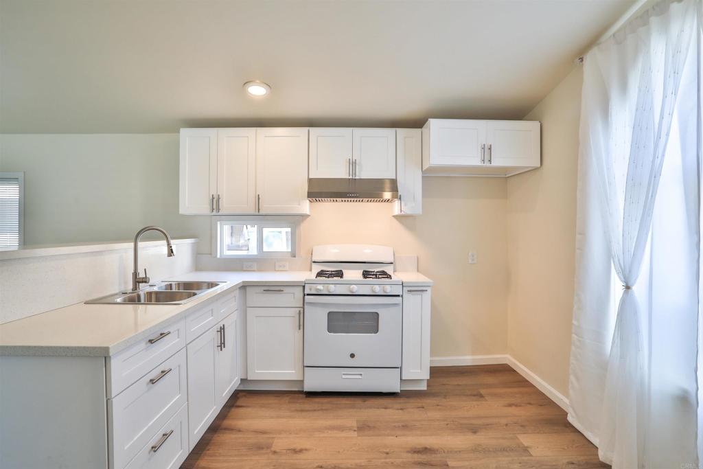826 E Route 66 16 Property Photo 10