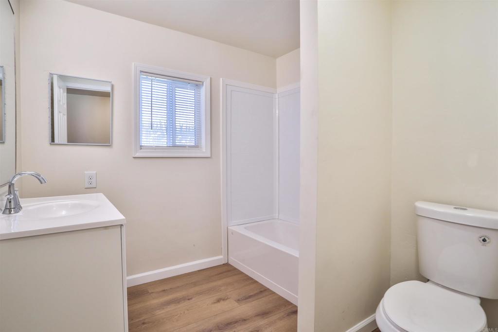 826 E Route 66 16 Property Photo 18