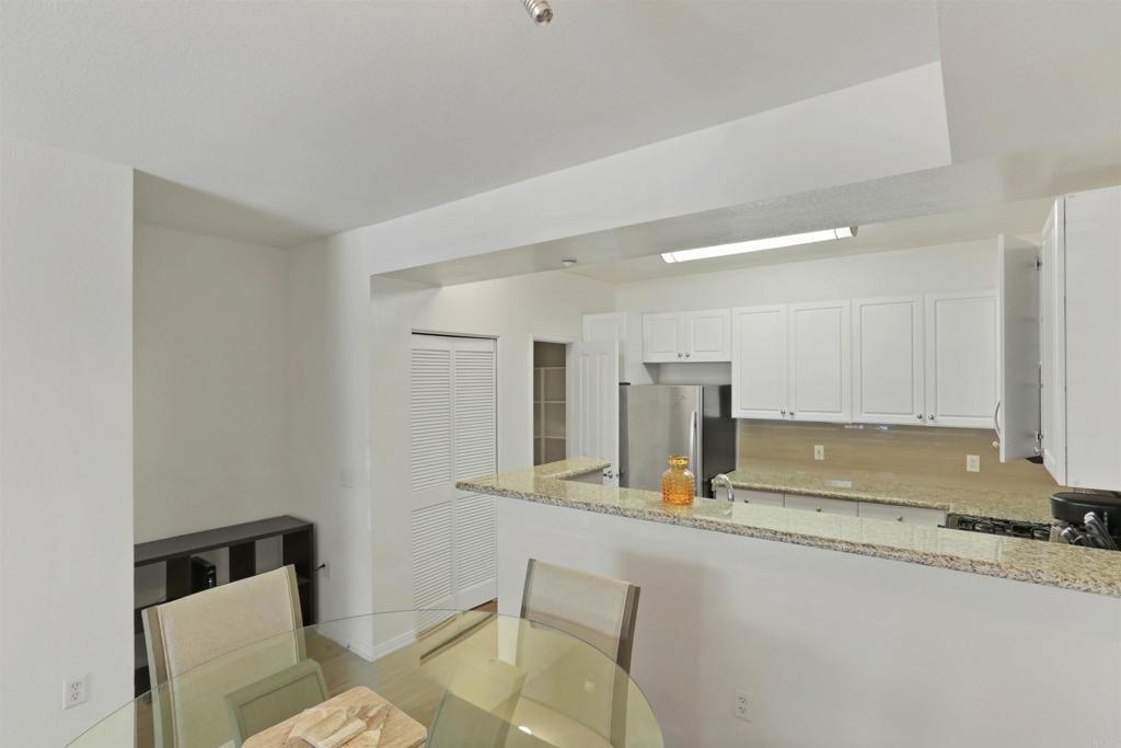 750 Beech St Property Photo 5