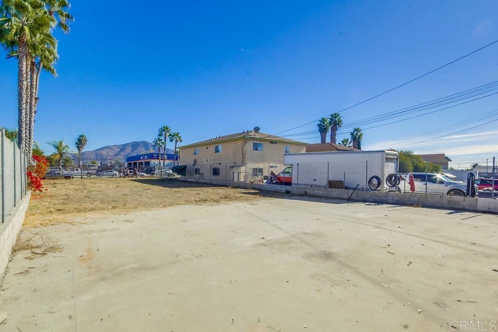 852 Grand Avenue Property Photo 11