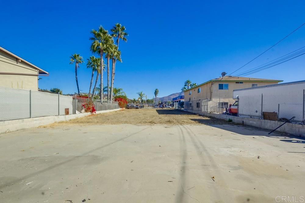 852 Grand Avenue Property Photo 13
