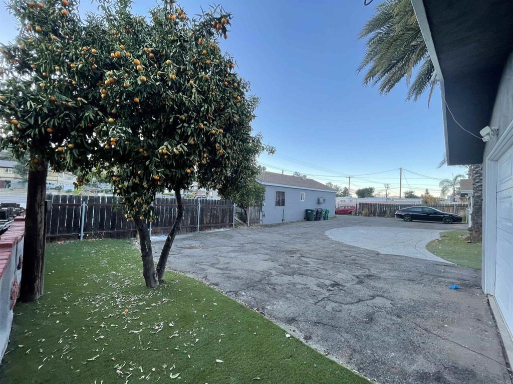 8461 65 Winter Gardens Boulevard Property Photo 13