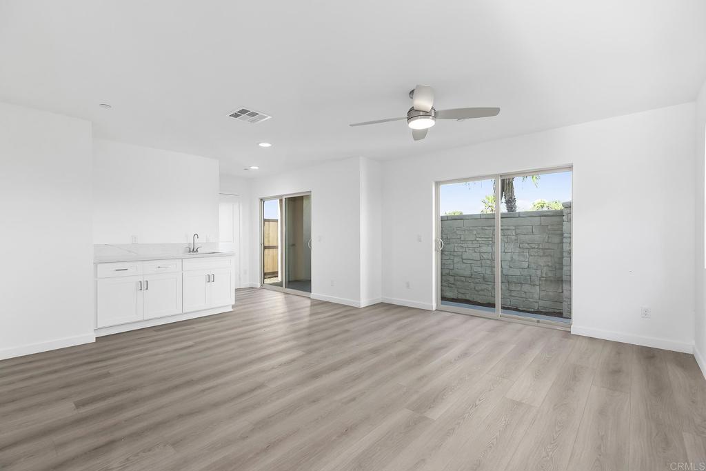 8564 Vista Azul Pl Property Photo 32