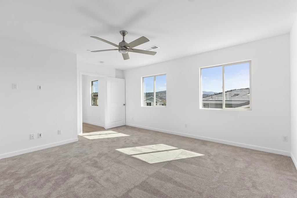 8539 Vista Azul Pl Property Photo 14