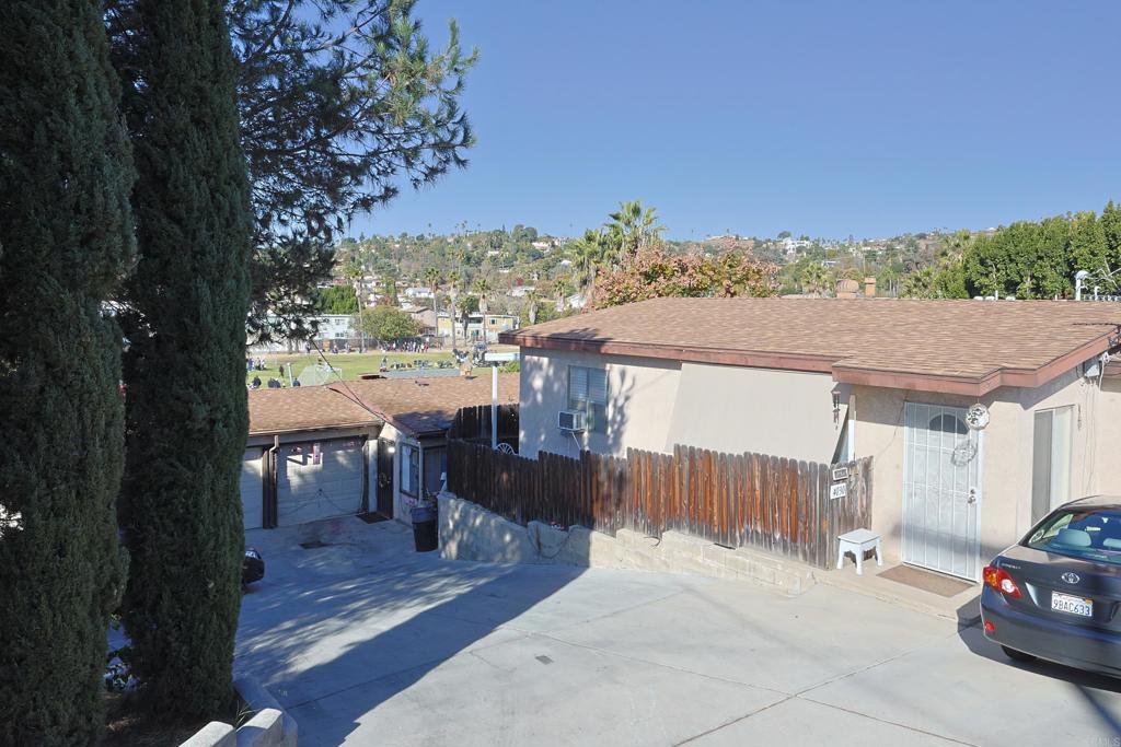 4026 30 N Bonita Street Property Photo 11
