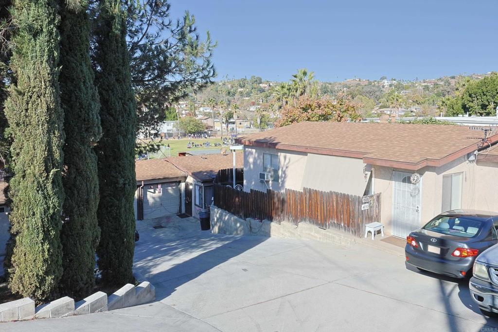 4026 30 N Bonita Street Property Photo 12