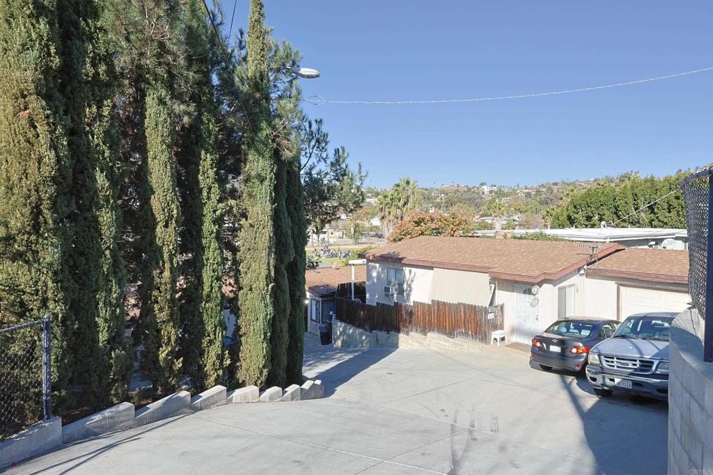 4026 30 N Bonita Street Property Photo 13
