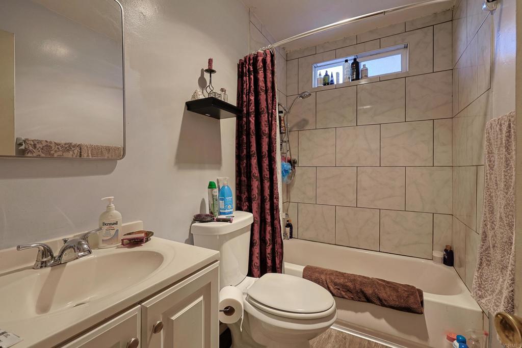 4026 30 N Bonita Street Property Photo 20