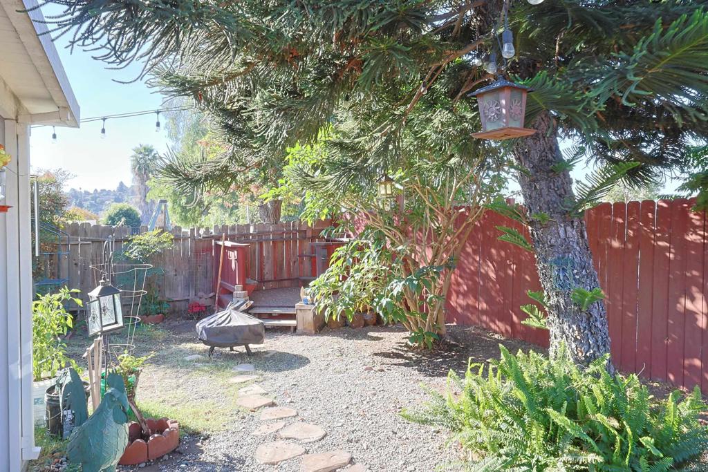 4026 30 N Bonita Street Property Photo 26
