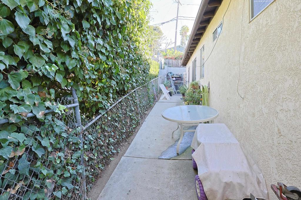 4026 30 N Bonita Street Property Photo 37