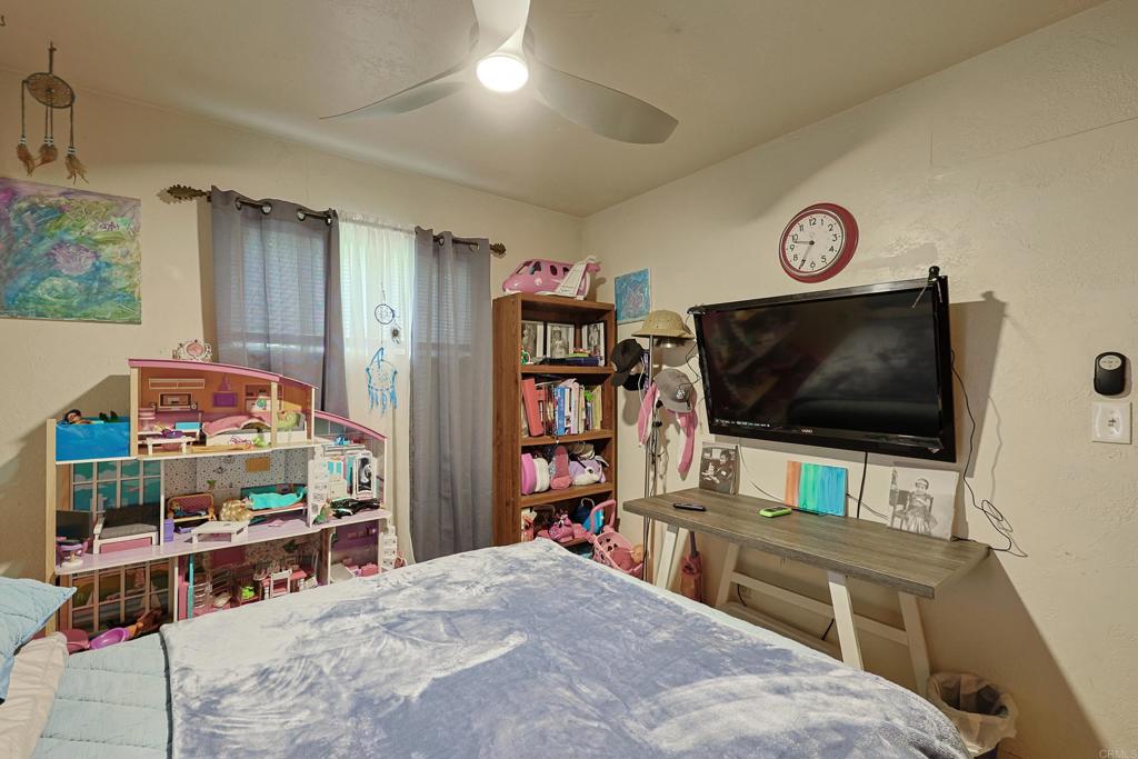 4026 30 N Bonita Street Property Photo 43
