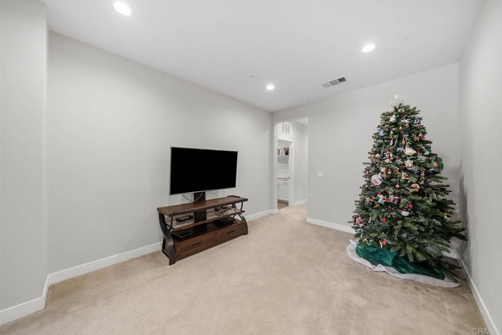 7544 Canyon Drive Property Photo 13