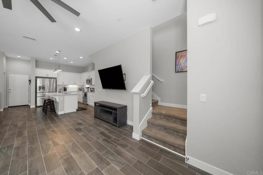 7544 Canyon Drive Property Photo 15