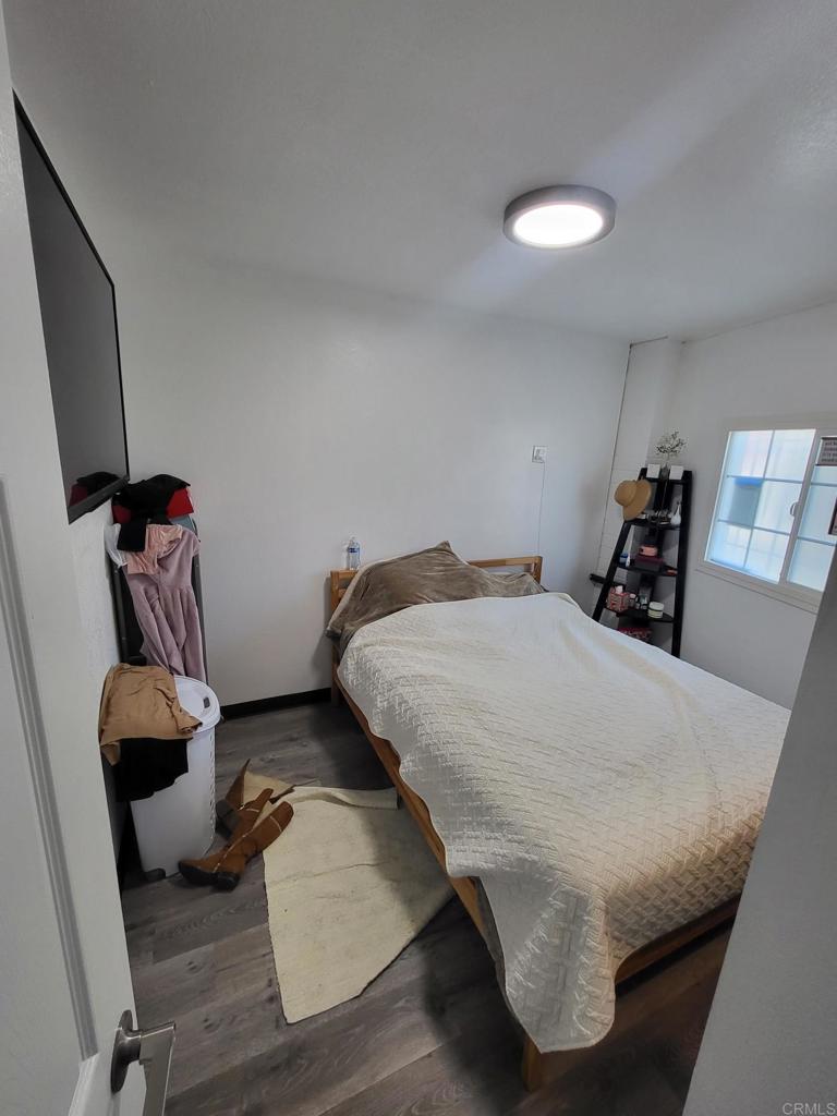 3615 Ocean View Boulevard Property Photo 6