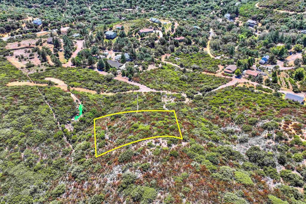 1 Country Club Lane Property Photo 11