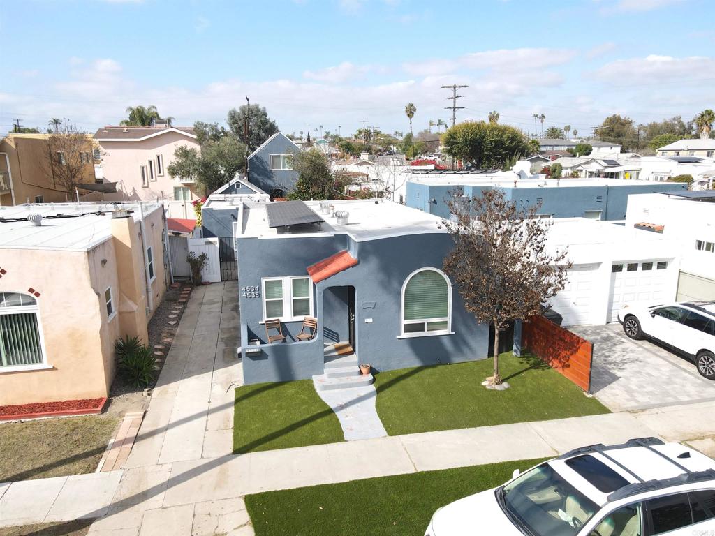4534 38 39th Street Property Photo