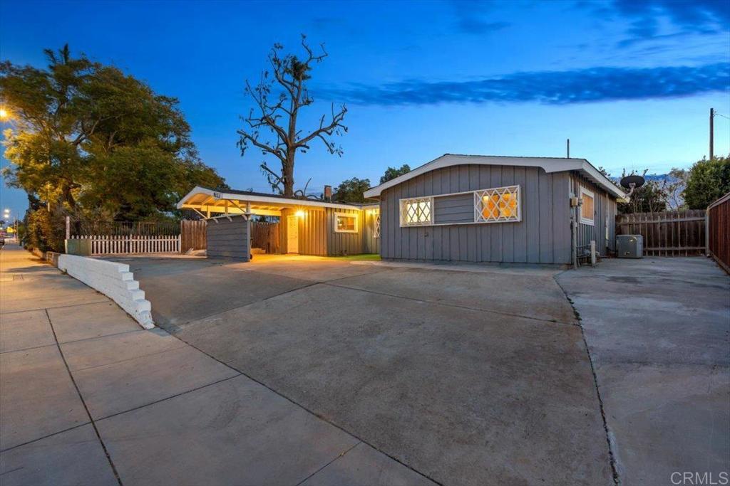 8123 Palm Street Property Photo
