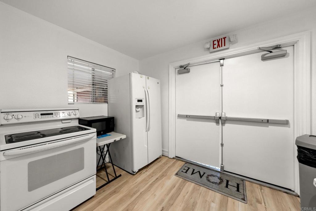 13610 Willow Road Property Photo 32