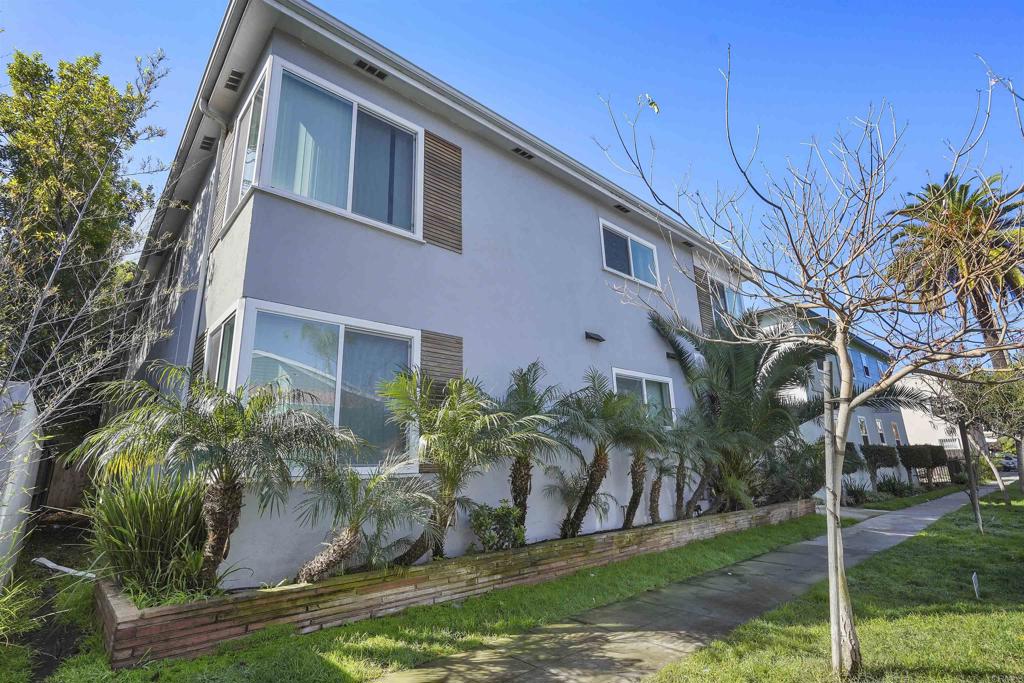 1828 E 5th Street Property Photo 3