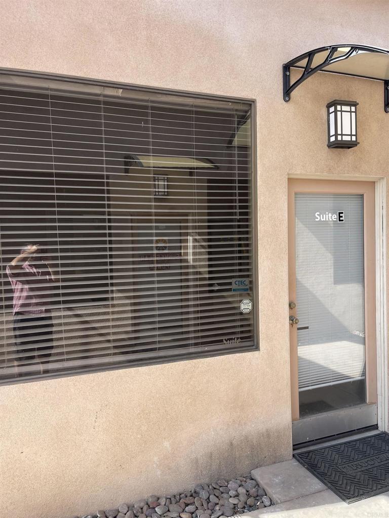 175 W Lexington Avenue Property Photo 3