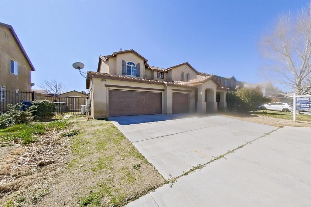 6048 Oak Fence Lane Property Photo 1