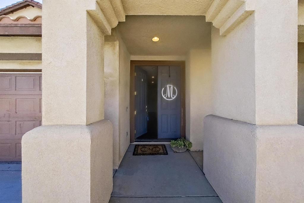 6048 Oak Fence Lane Property Photo 2