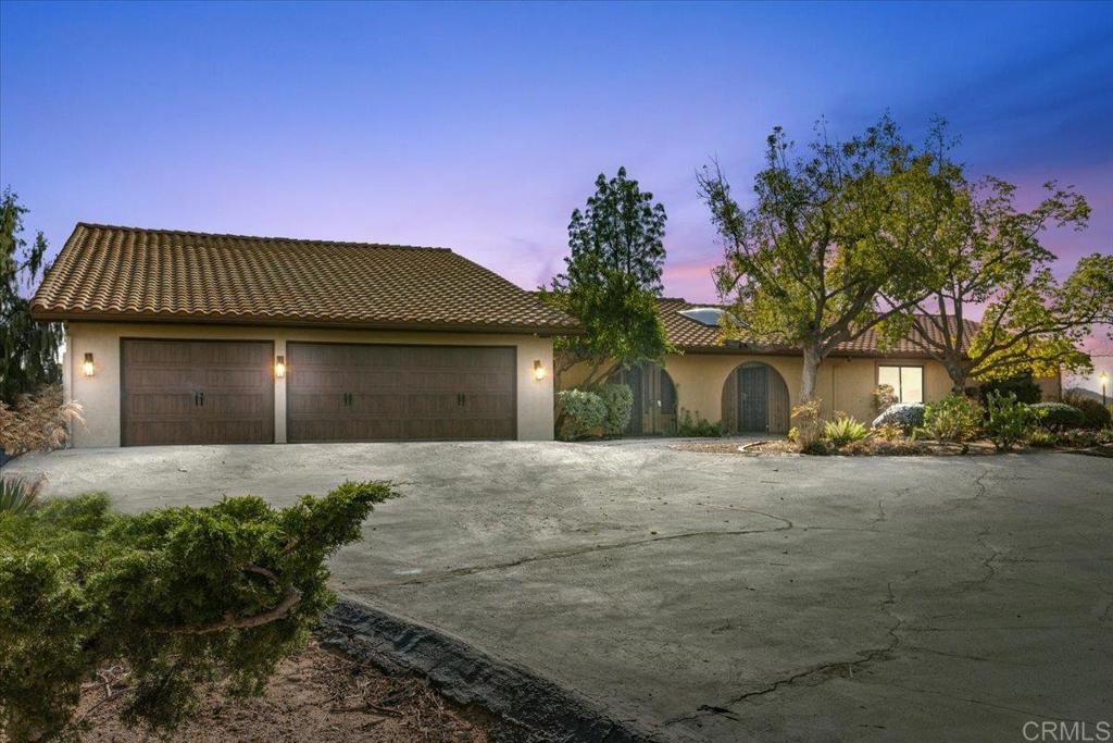 2865 Via Dieguenos Property Photo