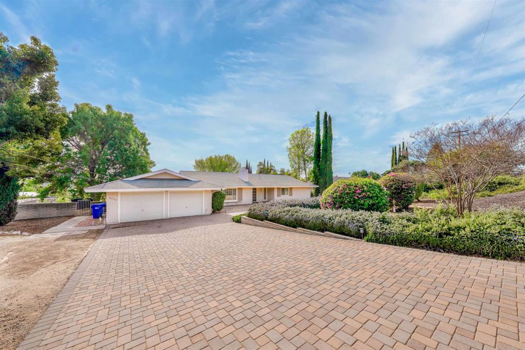 2073 Valley Rim Road Property Photo