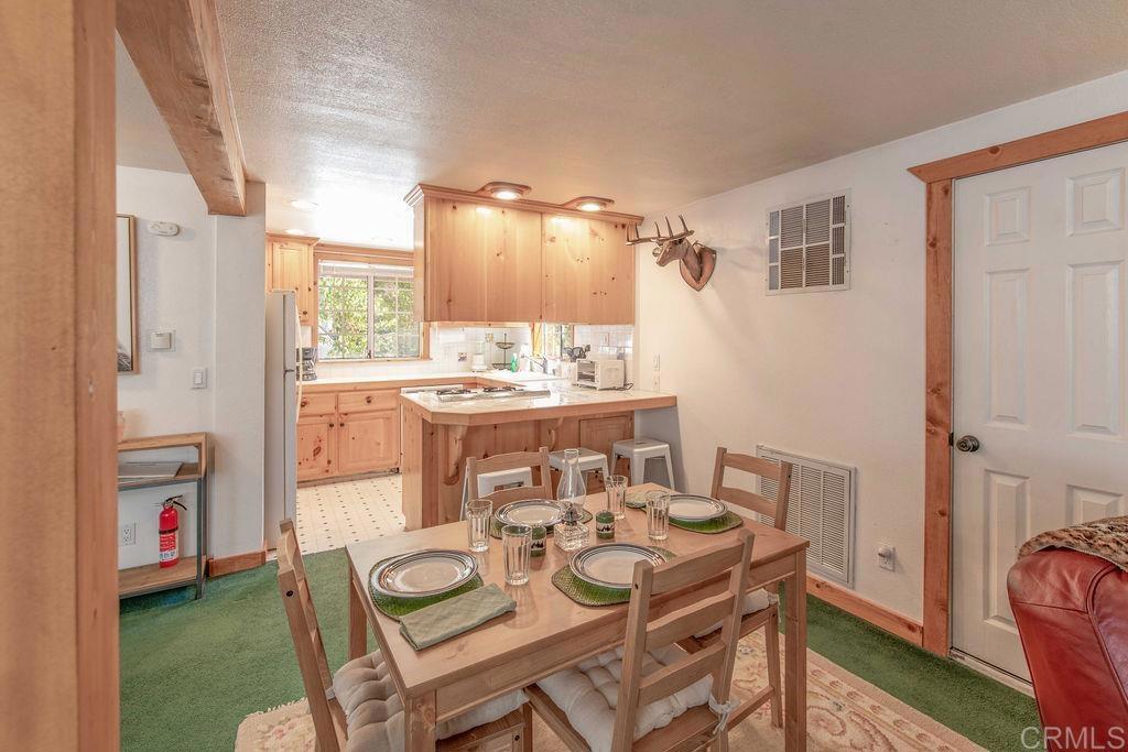 220 E Mojave Boulevard Property Photo 6