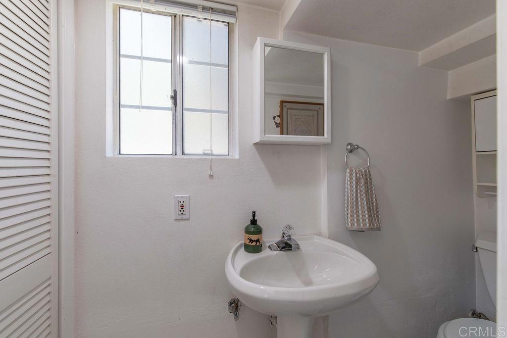 220 E Mojave Boulevard Property Photo 25