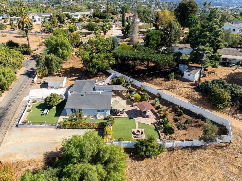 1661 Grove Road Property Photo