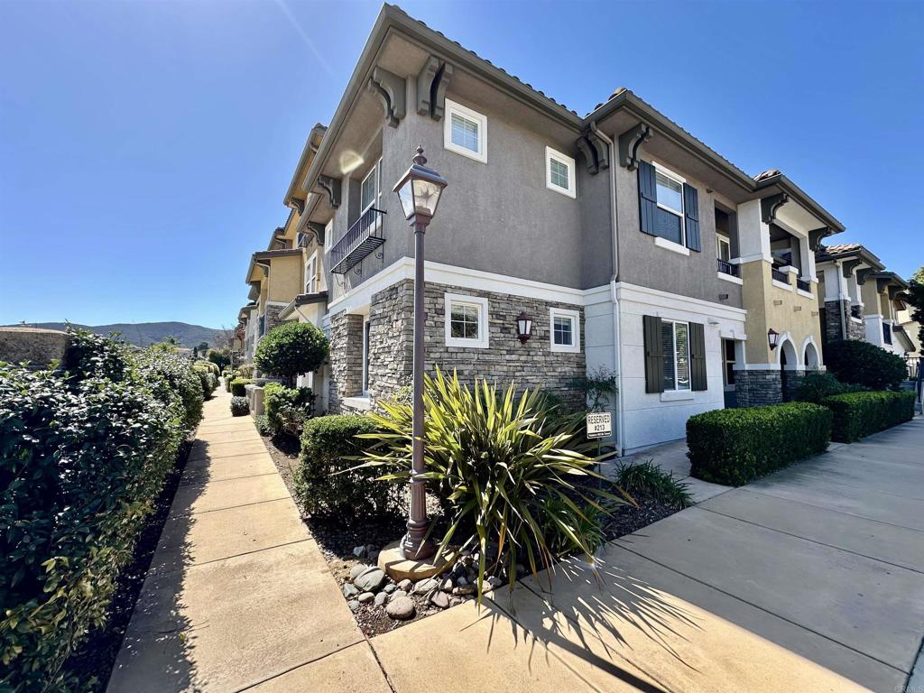 109 Via Sovana Property Photo