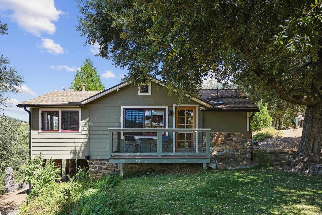 1352 1/2 Sunshine Trail Property Photo