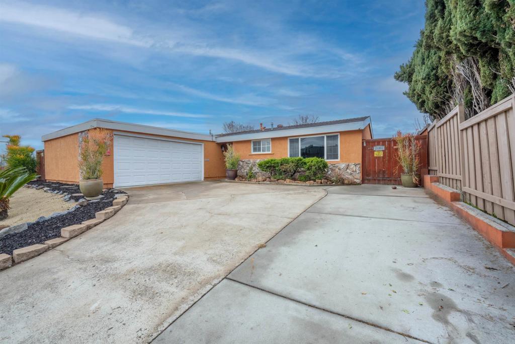 2480 Palace Drive Property Photo