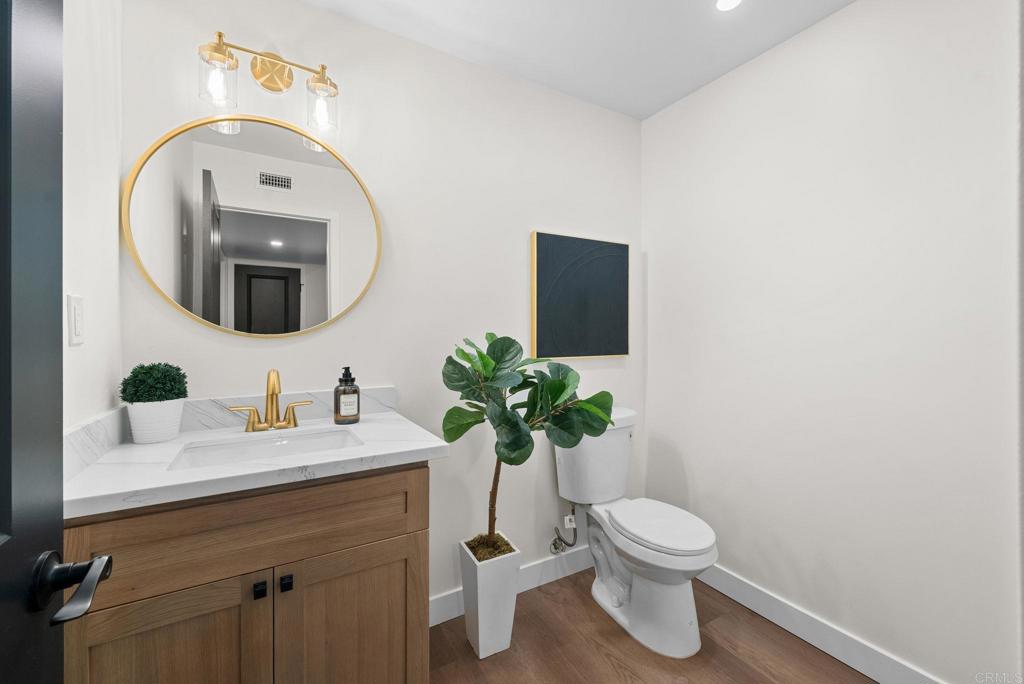 5405 Romega Court Property Photo 33