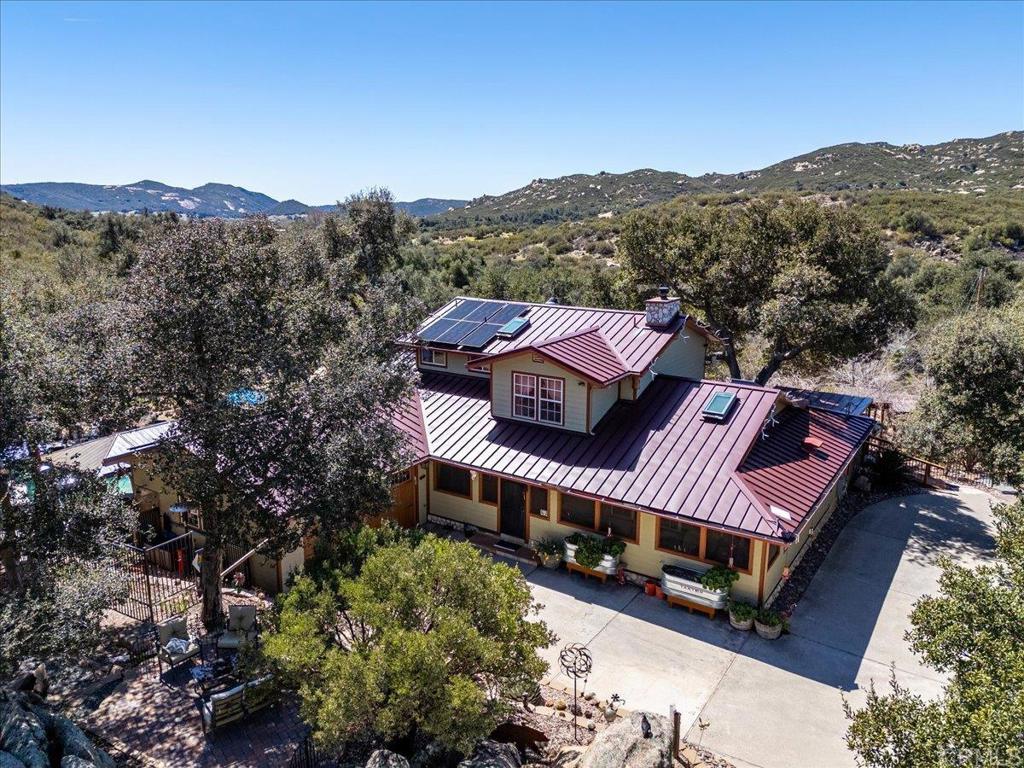 10499 Highway 79 Property Photo 1