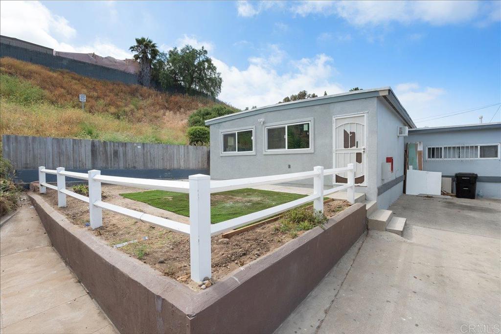 3260 64 Steel Street Property Photo