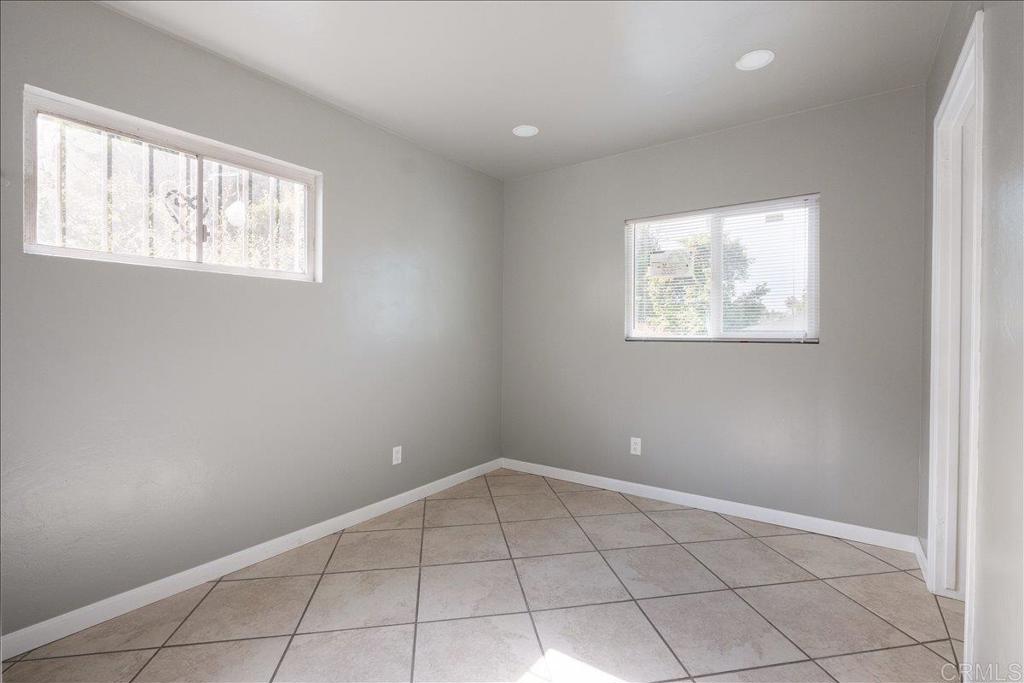 3260 64 Steel Street Property Photo 2