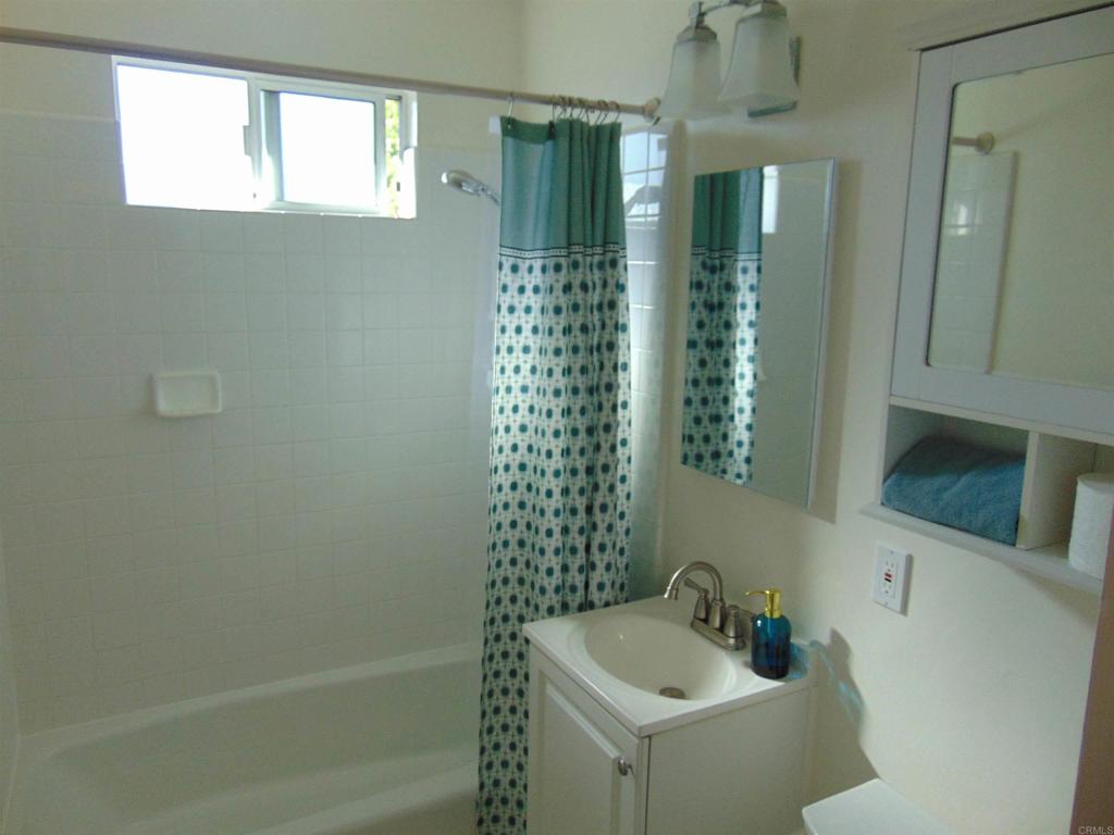 7126 7128 Hyatt Street Property Photo 12