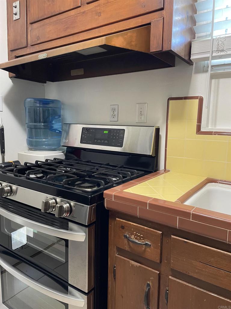 7126 7128 Hyatt Street Property Photo 17