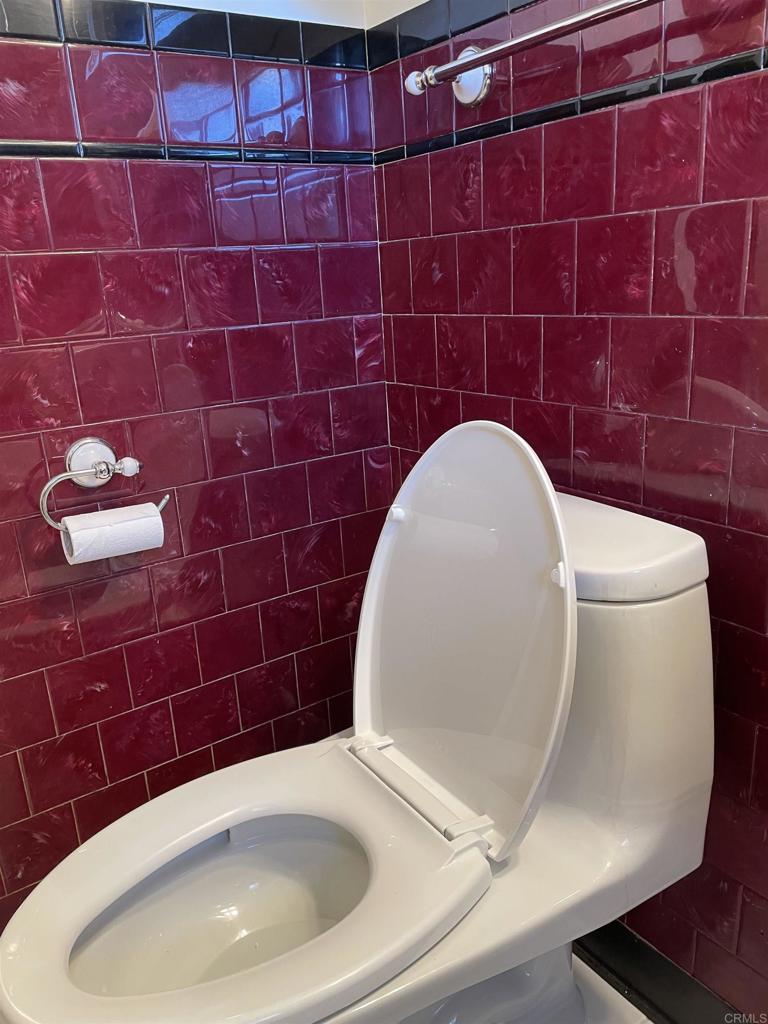 7126 7128 Hyatt Street Property Photo 19