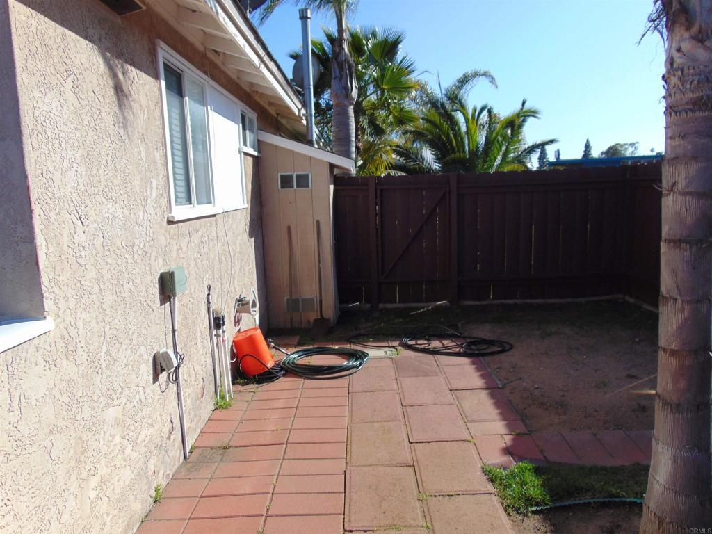 7126 7128 Hyatt Street Property Photo 21