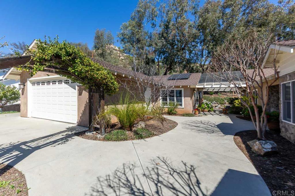 2028 Valley Rim Road Property Photo