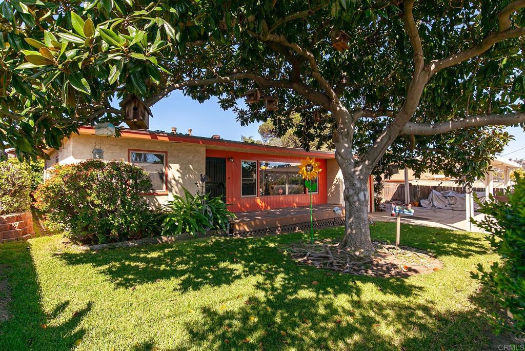 8590 Palm St Property Photo