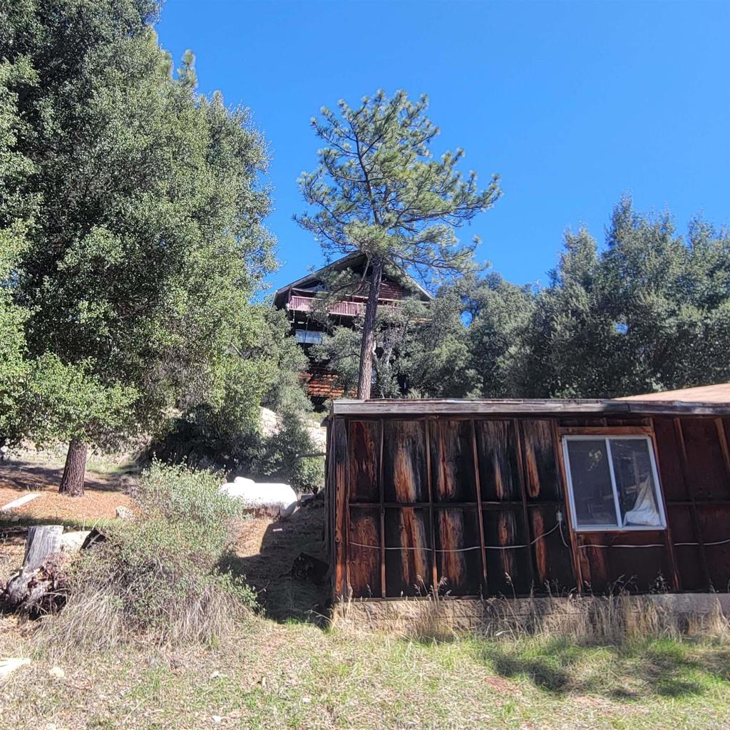 8121 Pine Boulevard Property Photo