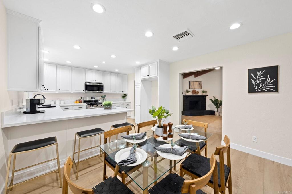 9334 Lakeview Road Property Photo